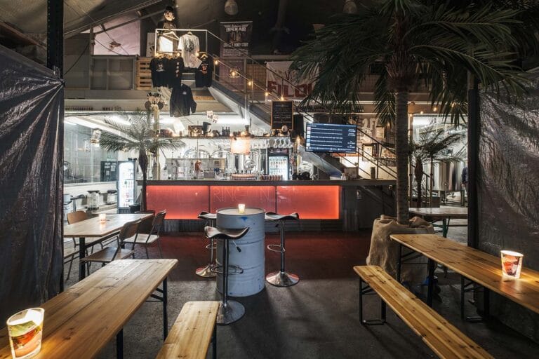 Bild på baren på Två feta grisar